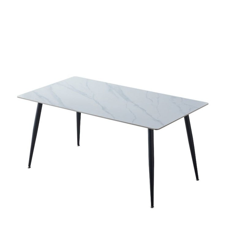 Tavolo 140x80 con top in ceramica effetto marmo grigio opaco e gambe in metallo nero.